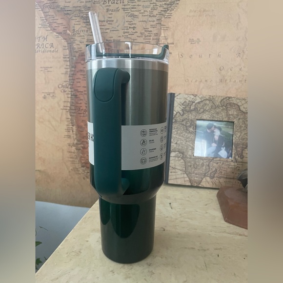 Stanley 40 oz. Quencher H2.0 FlowState Tumbler ***Limited Edition*** - Picture 2 of 4